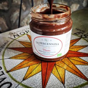 Moretta: Crema di nocciole e cacao con latte (nocciola romana DOP) - La Fescennina